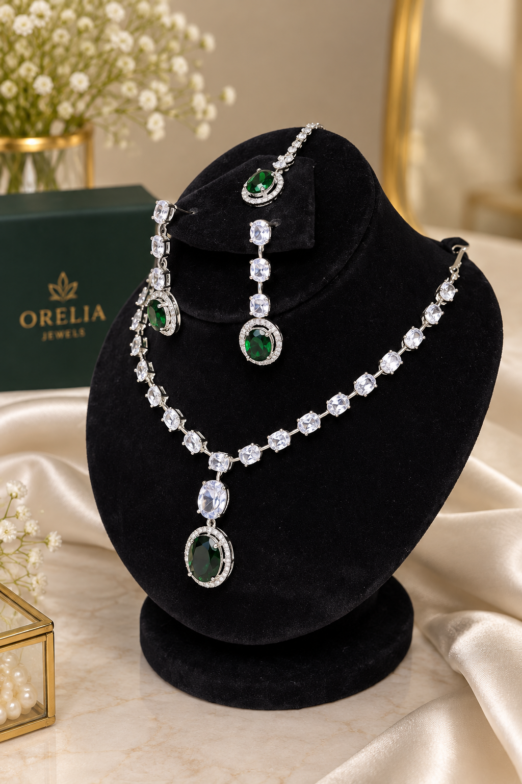 Emerald Drop Necklace Set