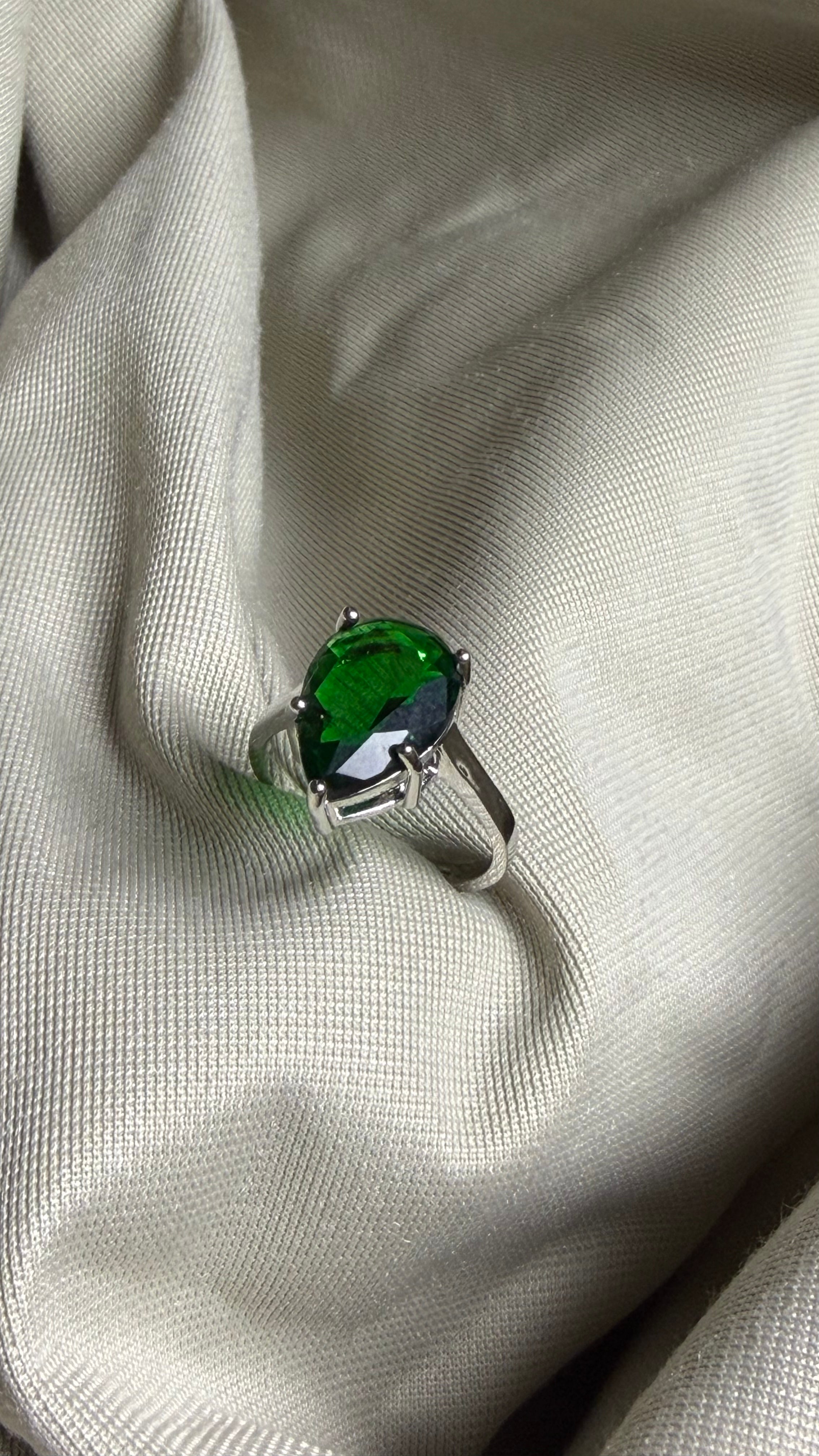The Emerald Drop Ring
