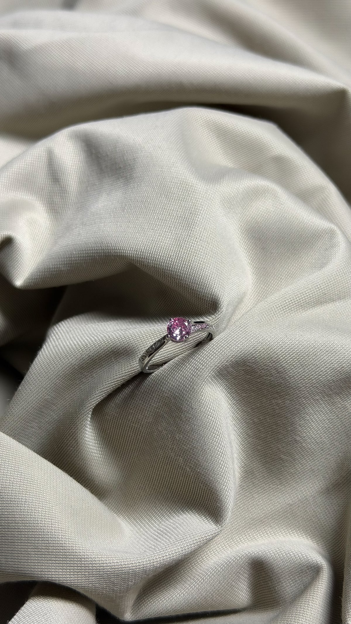 Pink Noiré Ring